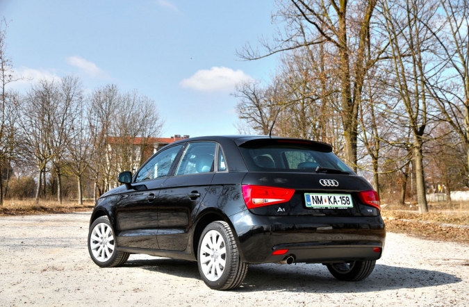 DOM-audi%2520A1%2520sportback-01.JPG