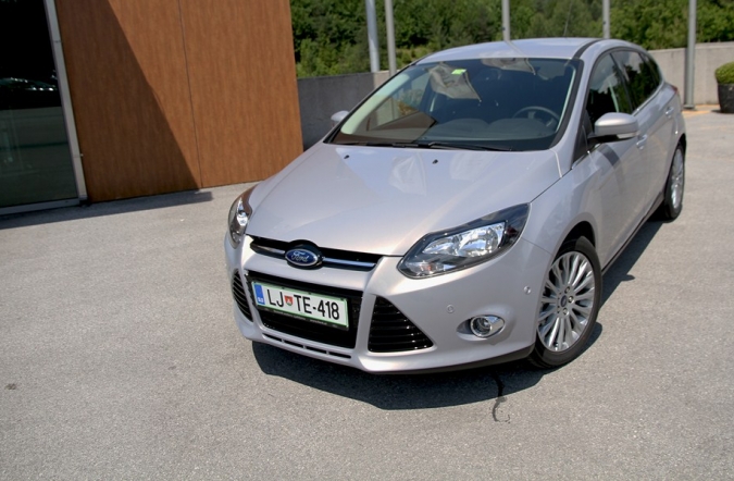 DOM-ford-focus-10-4%2520(Kopiraj).jpg