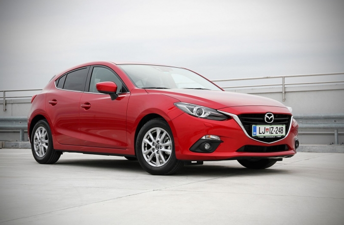 2013_mazda3_01.JPG