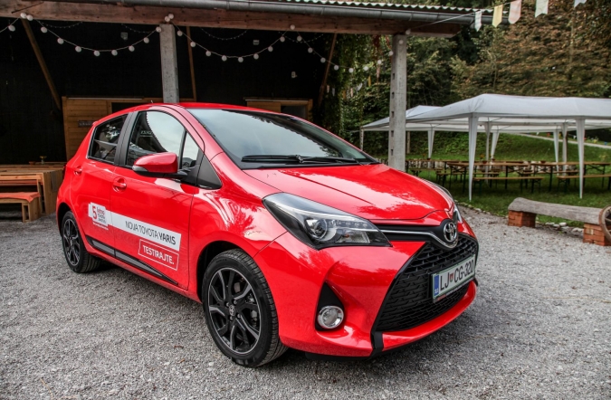 2014_yaris-01.jpg