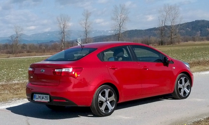 Kia rio sport sedan