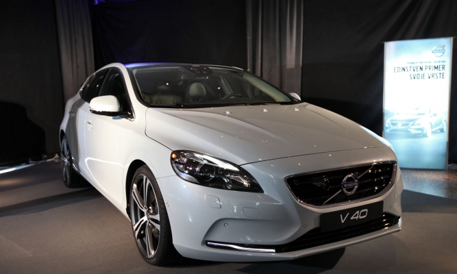 Volvo V40